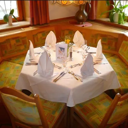 Hotell Gasthof Baeren 3*